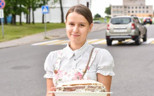 На приходе Троицкого собора молитвенно встретили престольный праздник фото 7