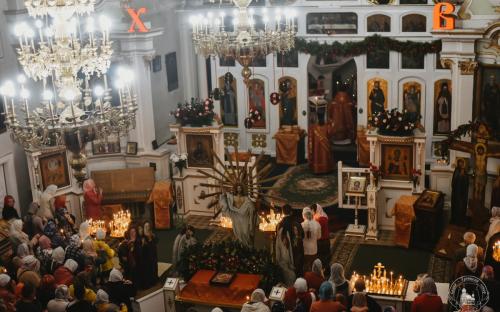 Светлое Христово Воскресение встретили на приходе Троицкого собора фото 19