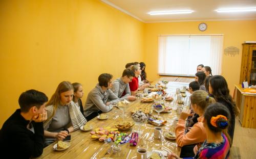 День православной молодежи прошел на приходе Свято-Троицкого собора фото 3