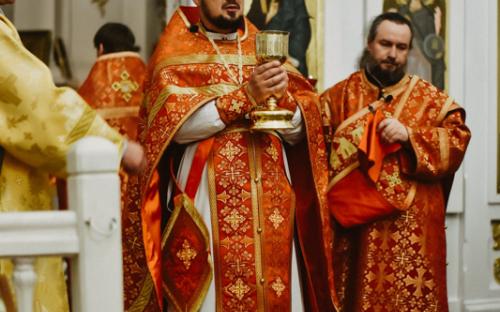 Светлое Христово Воскресение встретили на приходе Троицкого собора фото 55