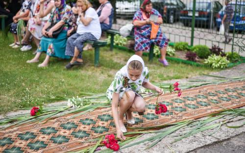 На приходе Троицкого собора молитвенно встретили престольный праздник фото 10