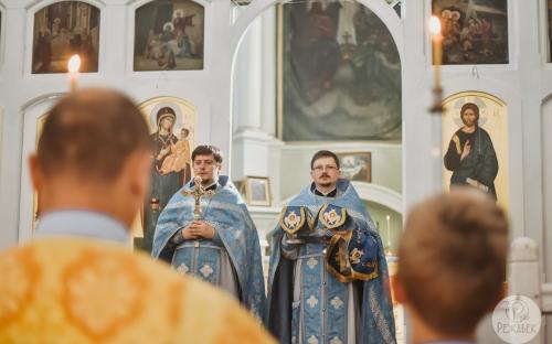 Праздник Успения Пресвятой Богородицы встретили с молитвой и добрыми делами фото 12