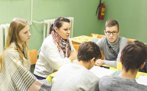 Представители Свято-Троицкого прихода г. Слонима посетили ГУО «Бытенский детский дом» фото 1