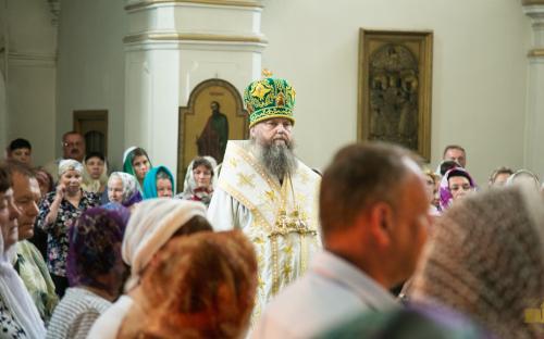На приходе Троицкого собора молитвенно встретили престольный праздник фото 27