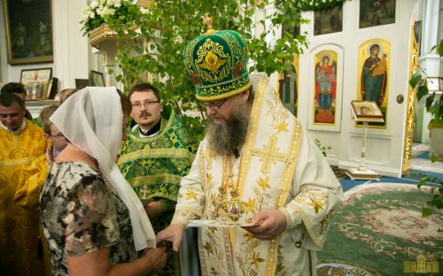 На приходе Троицкого собора молитвенно встретили престольный праздник фото 63