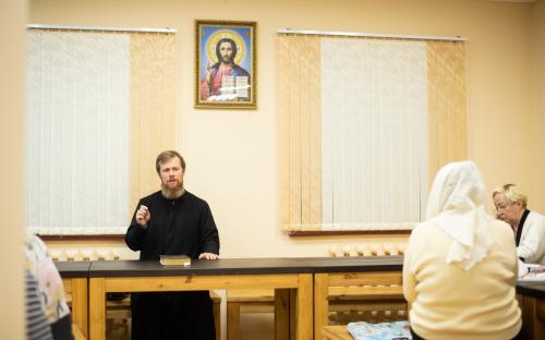 В воскресной школе прошла встреча с преподавателем Минской духовной семинарии фото 10