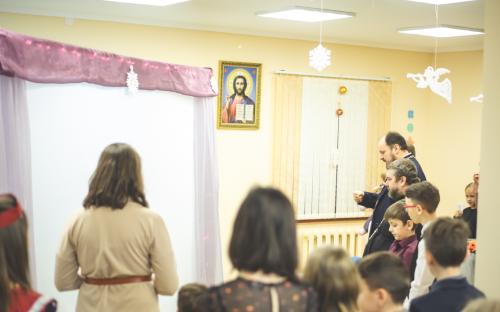 На приходе прошел рождественский концерт, подготовленный воспитанниками и преподавателями воскресной школы фото 1
