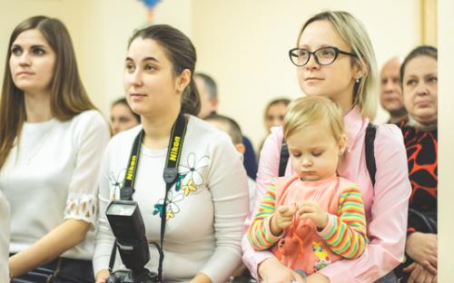 На приходе прошел рождественский концерт, подготовленный воспитанниками и преподавателями воскресной школы фото 4