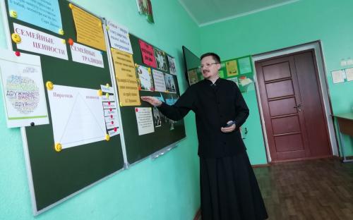 В Слонимских школах прошли встречи к Международному дню семьи фото 4