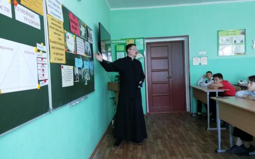 В Слонимских школах прошли встречи к Международному дню семьи фото 9
