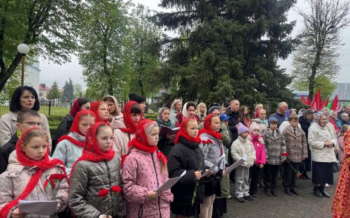 Крестный ход в День Победы прошел в Слониме фото 29