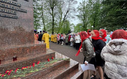 Крестный ход в День Победы прошел в Слониме фото 33
